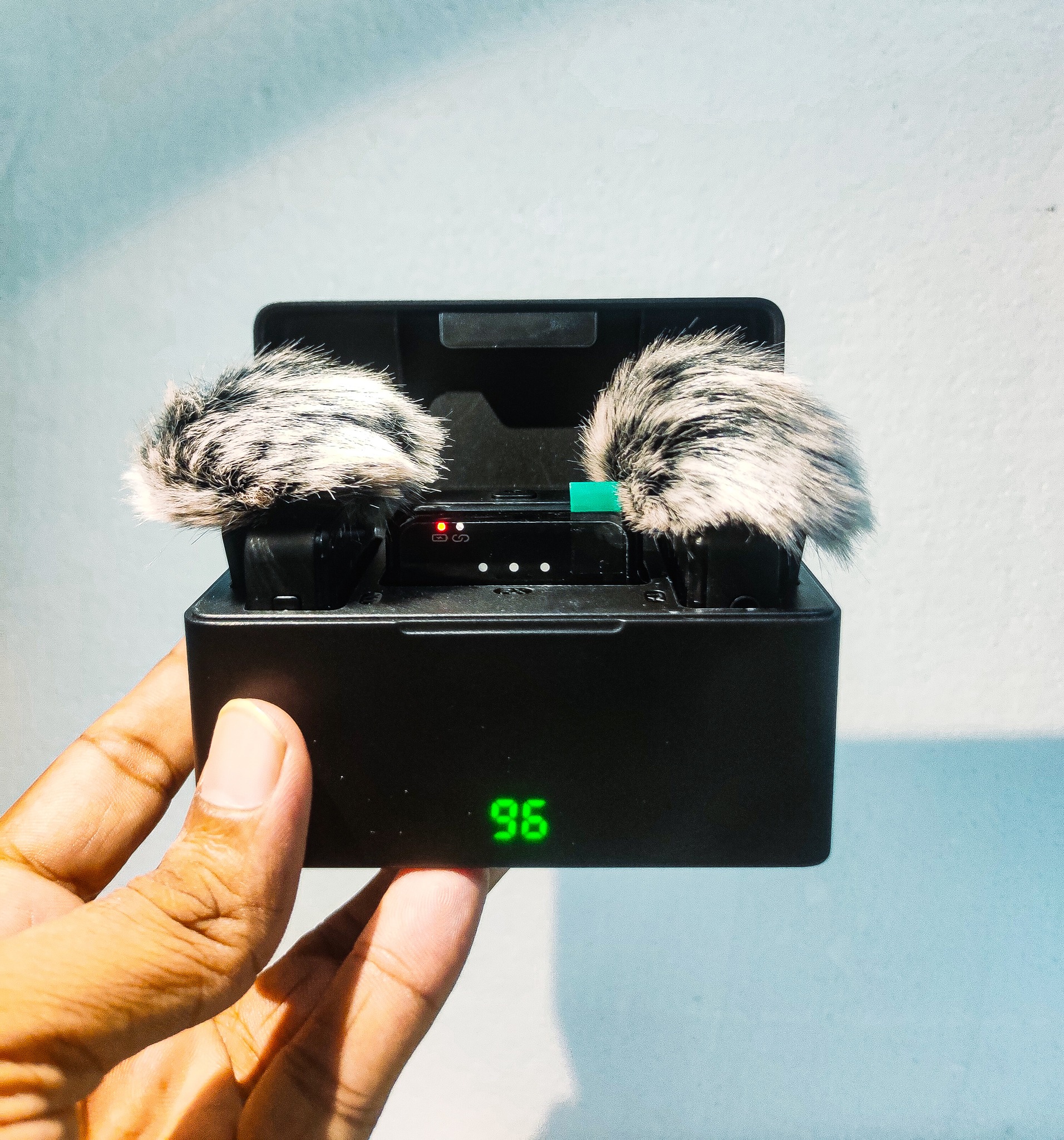 SX63 Collar Wireless Mic Portable Live Streaming Lavalier Mini Lapel Microphone With Charging Case For Mobile Cell Phone Iphone - Image 3