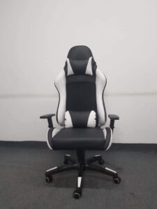 প্রিমিয়াম গেমিং চেয়ার – লং টাইম প্লেয়ারদের জন্য আলটিমেট কমফোর্ট (white)