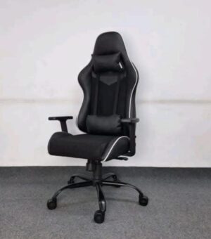 প্রিমিয়াম গেমিং চেয়ার – লং টাইম প্লেয়ারদের জন্য আলটিমেট কমফোর্ট (Black)