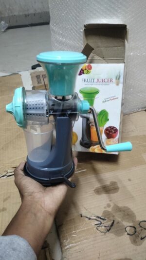 Menual juicer